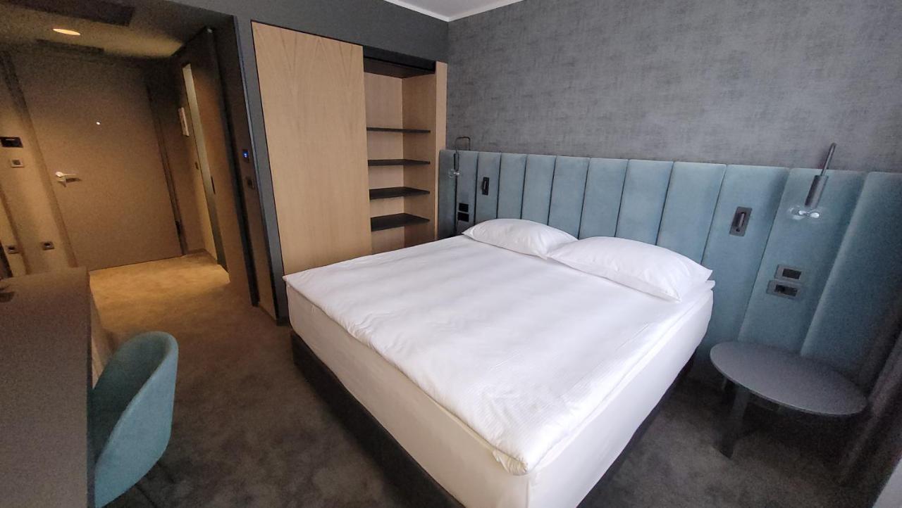 Elegans Hotel Brdo Kranj Ngoại thất bức ảnh