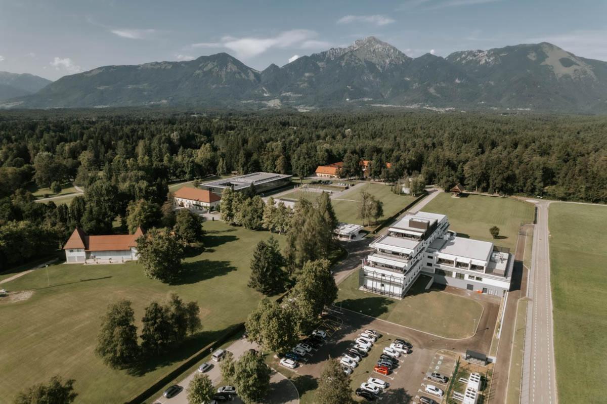 Elegans Hotel Brdo Kranj Ngoại thất bức ảnh